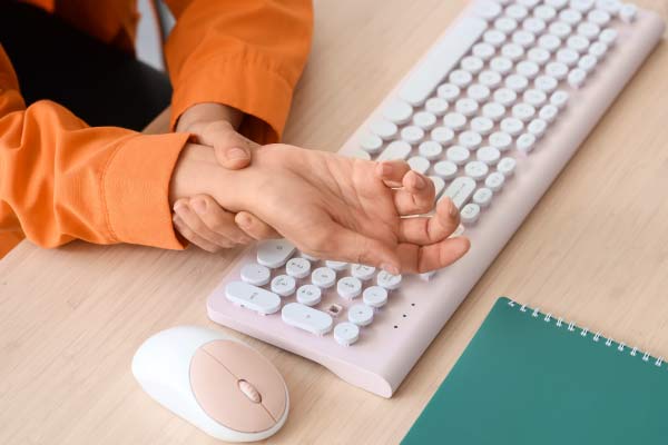 osteopathie-entreprise-charente-maritime-2 Réservez votre ostéopathe pour des soins en entreprise en Charente-Maritime